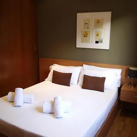 Places4stay Ramblas 1bd Barcelona