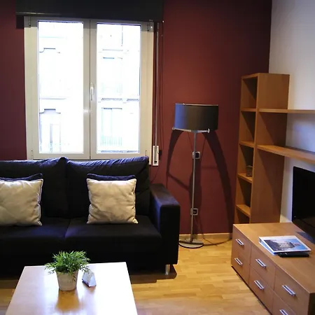 Places4stay Ramblas 1bd * Barcelona