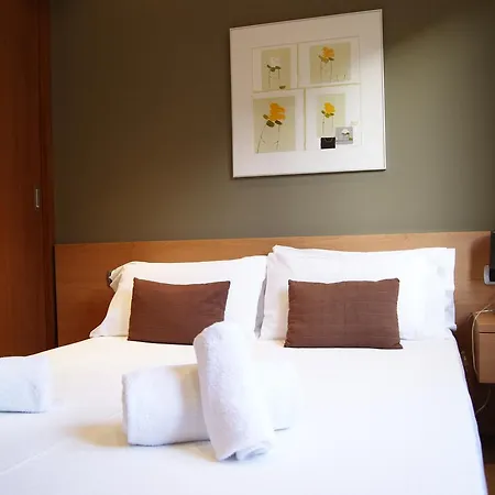 Places4stay Ramblas 1bd * Barcelona